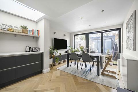 3 bedroom terraced house for sale, Sandycombe Road, Kew TW9