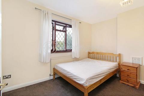 undefined, Oak Grove Road Penge SE20 7RQ