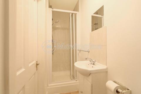 undefined, Oak Grove Road Penge SE20 7RQ