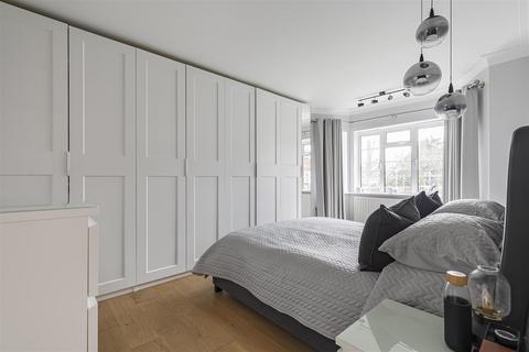 undefined, St. Leonards Road, East Sheen, SW14