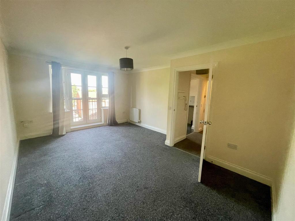Lounge 3.jpg