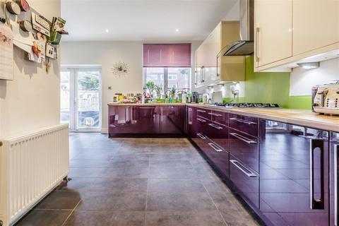 4 bedroom semi-detached house for sale, Hatley Avenue, Barkingside, Essex