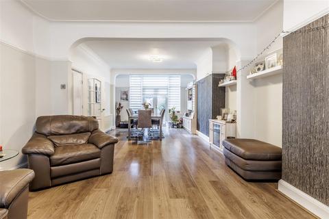 4 bedroom semi-detached house for sale, Hatley Avenue, Barkingside, Essex