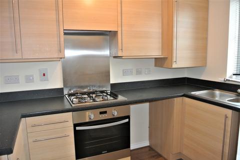 2 bedroom terraced house to rent, Lord Nelson Drive, Norwich NR5