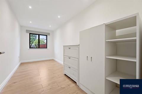 undefined, Colwyn Avenue, Perivale, Middlesex, UB6