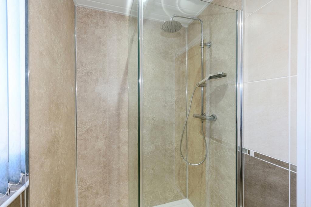 Ensuite Shower Room
