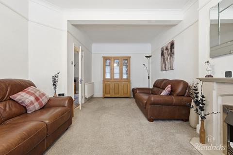 undefined, Rectory Grove, Leigh-on-sea, SS9 2