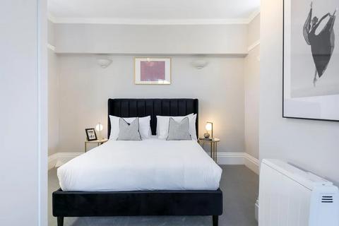 3 bedroom flat to rent, Bank Chambers, London W1U