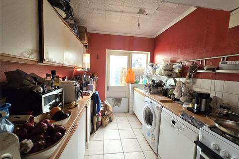 3 bedroom terraced house for sale, Lees Road, Hillingdon, Greater London, UB8