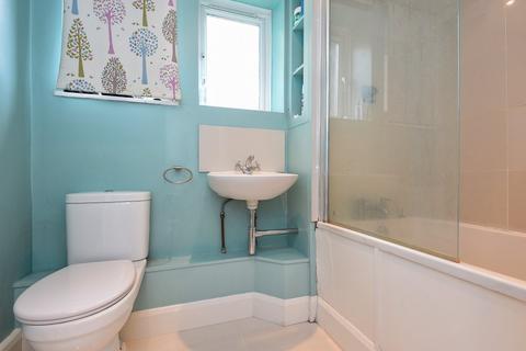 3 bedroom flat for sale, Dagnall Street, Battersea, London, SW11