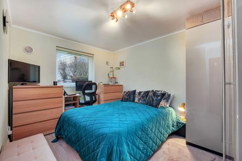 2 bedroom flat for sale, Shurland Avenue, Barnet, EN4