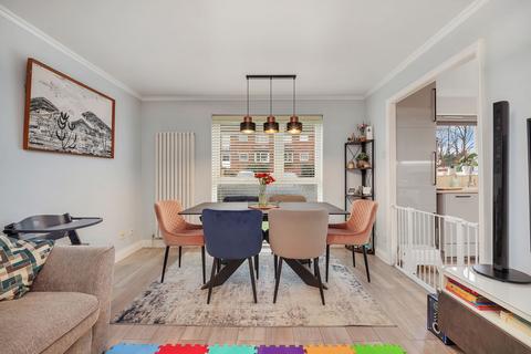 2 bedroom flat for sale, Shurland Avenue, Barnet, EN4