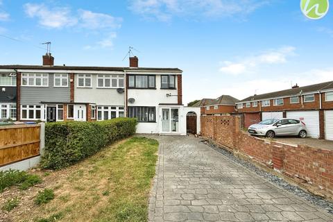 3 bedroom end of terrace house for sale, Pelham Place, Stanford-Le-Hope, SS17