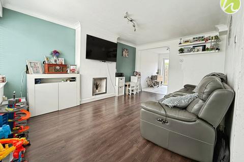3 bedroom end of terrace house for sale, Pelham Place, Stanford-Le-Hope, SS17