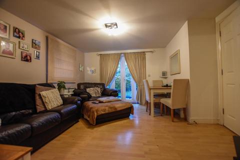 2 bedroom ground floor flat for sale, Compass Court, Waterside, Gravesend