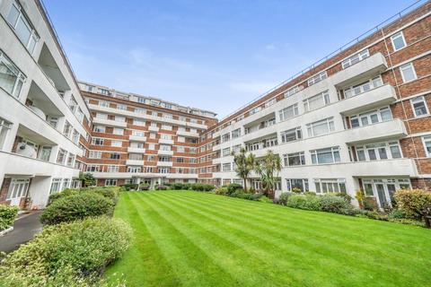 1 bedroom flat for sale, Upper Richmond Road, London, SW15
