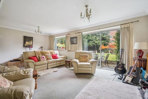 3 bedroom detached house for sale, Rochester Way, Croxley Green, Rickmansworth, WD3