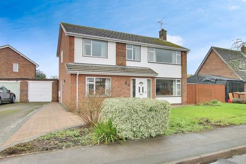 4 bedroom detached house for sale, Birchwood Avenue, March PE15