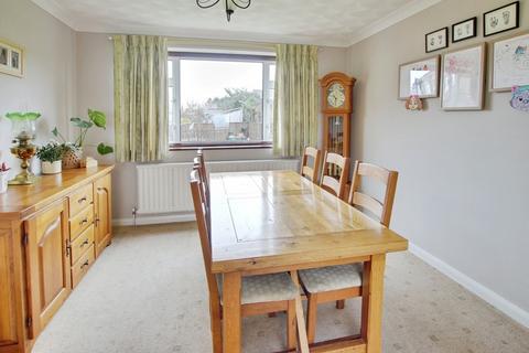 4 bedroom detached house for sale, Birchwood Avenue, March PE15