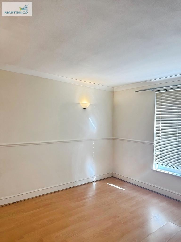 60fa4674-Victoria 20place 20bedroom 202