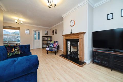 2 bedroom end of terrace house for sale, Northfield Avenue, Hessle, HU13