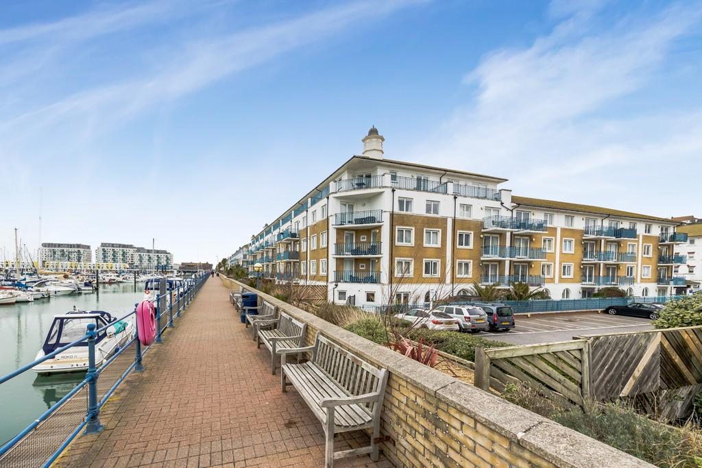 Collingwood Court, 31-26