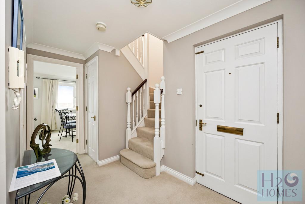 The Strand, Collingwood Court, Flat 40-005