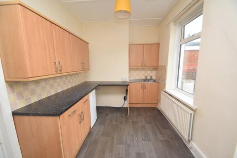 2 bedroom terraced house to rent, Church Street, Catchgate, Stanley