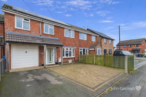 undefined, Cedar Close, Uttoxeter