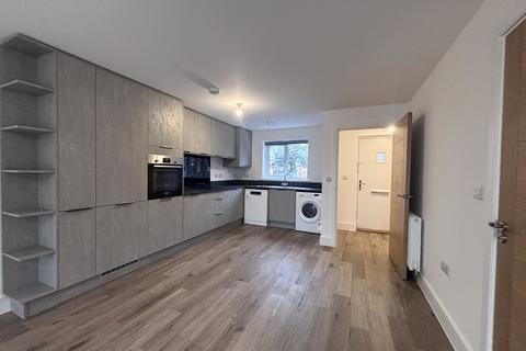 3 bedroom semi-detached house to rent, Goodmores Drive, Exmouth EX8