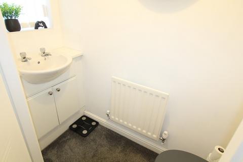3 bedroom terraced house for sale, Fishguard Close, Wrexham
