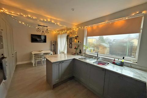 3 bedroom semi-detached house for sale, Kingsway, Scarborough YO12