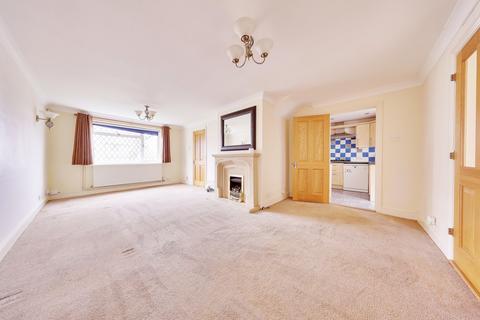 3 bedroom semi-detached house for sale, Leamington Avenue, Orpington