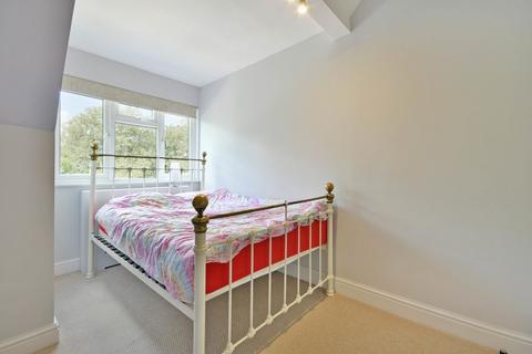 3 bedroom apartment for sale, Chatsworth Road, London