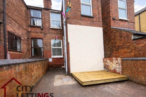 2 bedroom terraced house to rent, Bobersmill, Nottingham, NG7