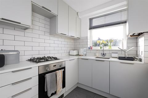3 bedroom semi-detached house for sale, Haydn Avenue, Purley CR8