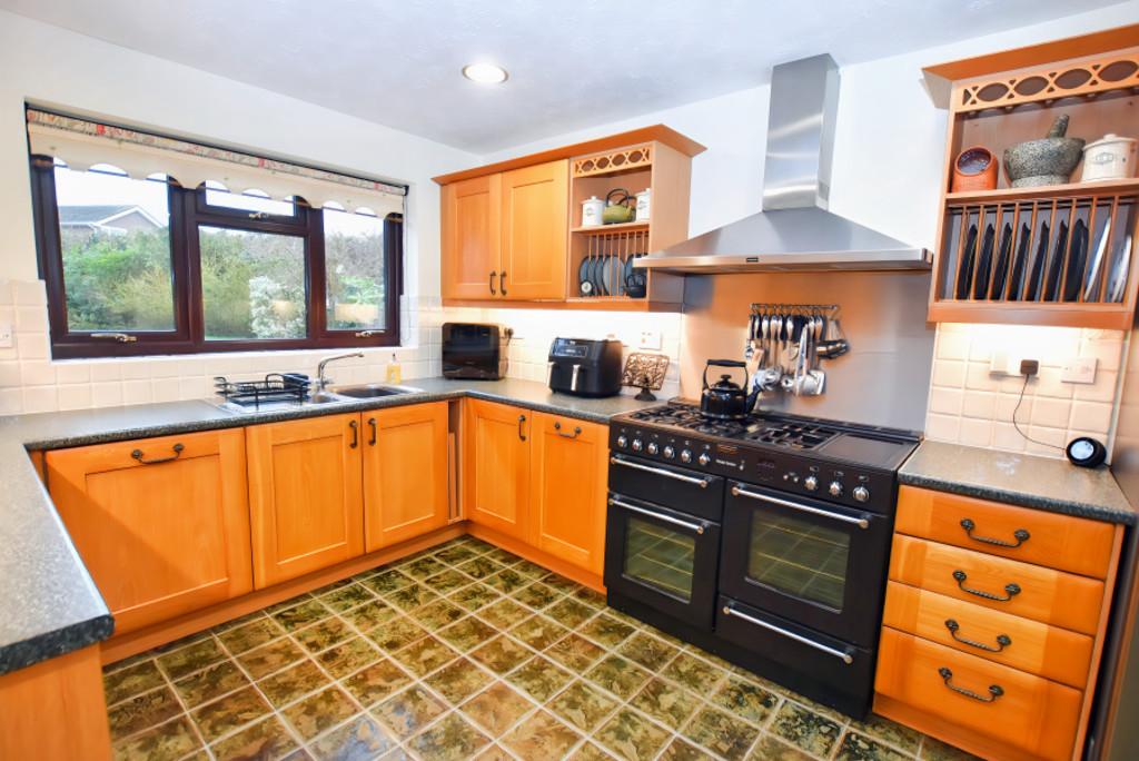 Breakfast Kitchen 1