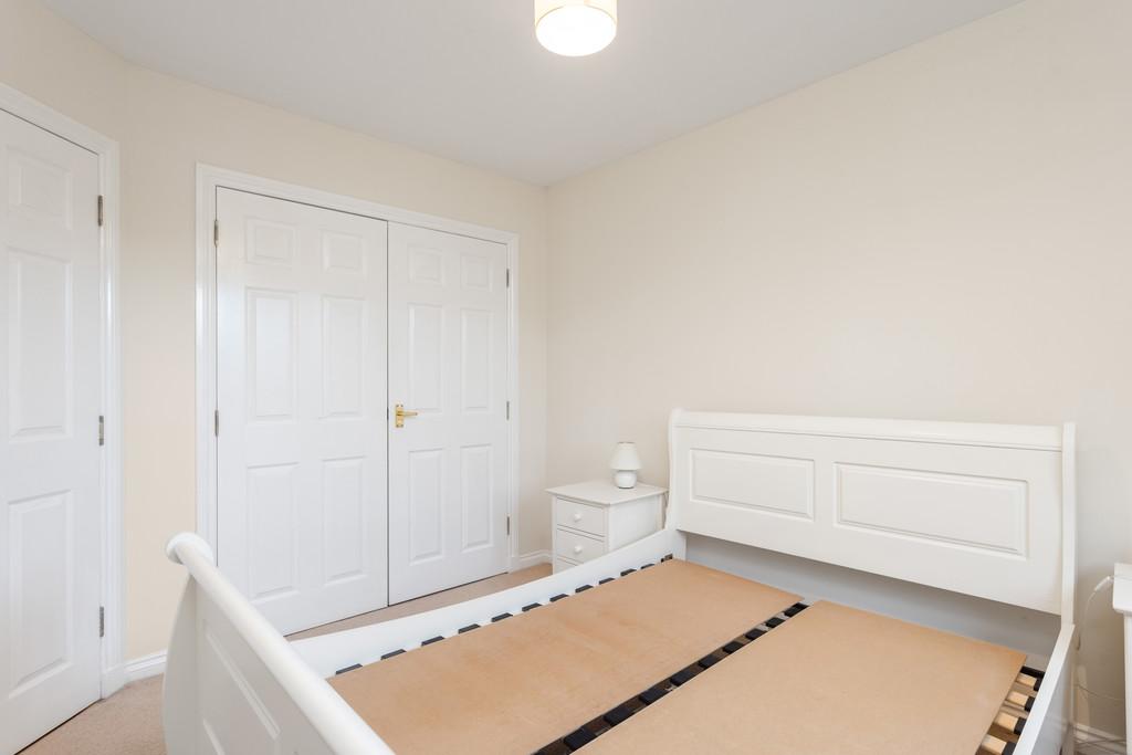 17 Harvie Gardens 20