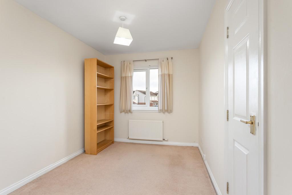 17 Harvie Gardens 21