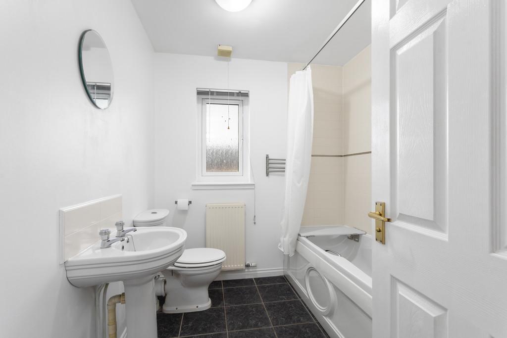 17 Harvie Gardens 25