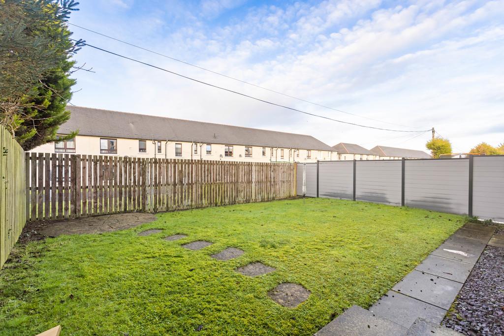 17 Harvie Gardens 27