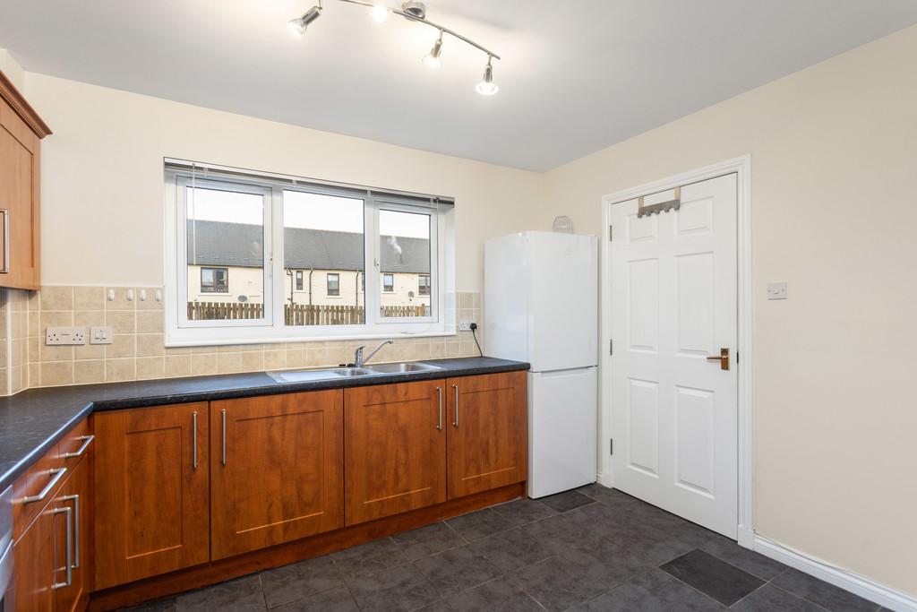 17 Harvie Gardens 09