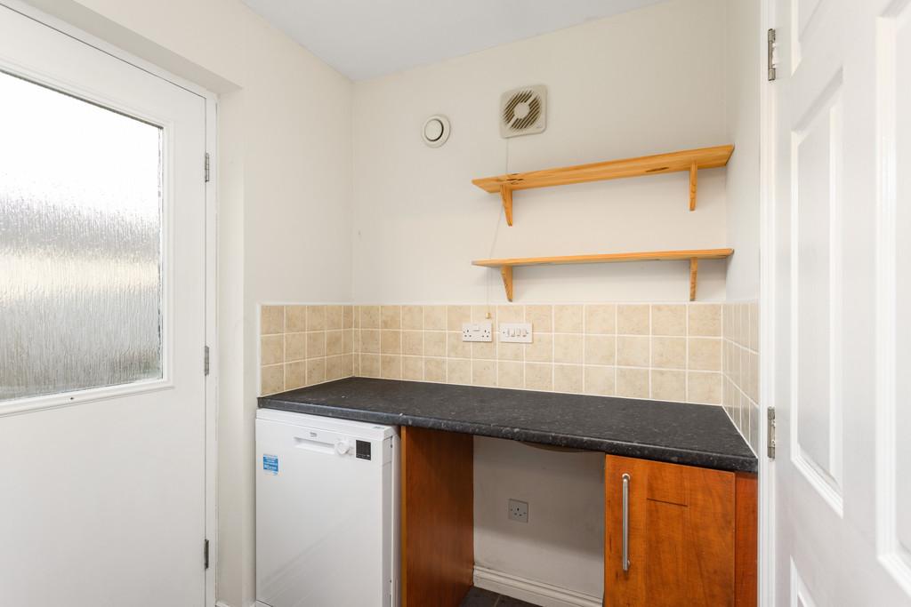17 Harvie Gardens 12