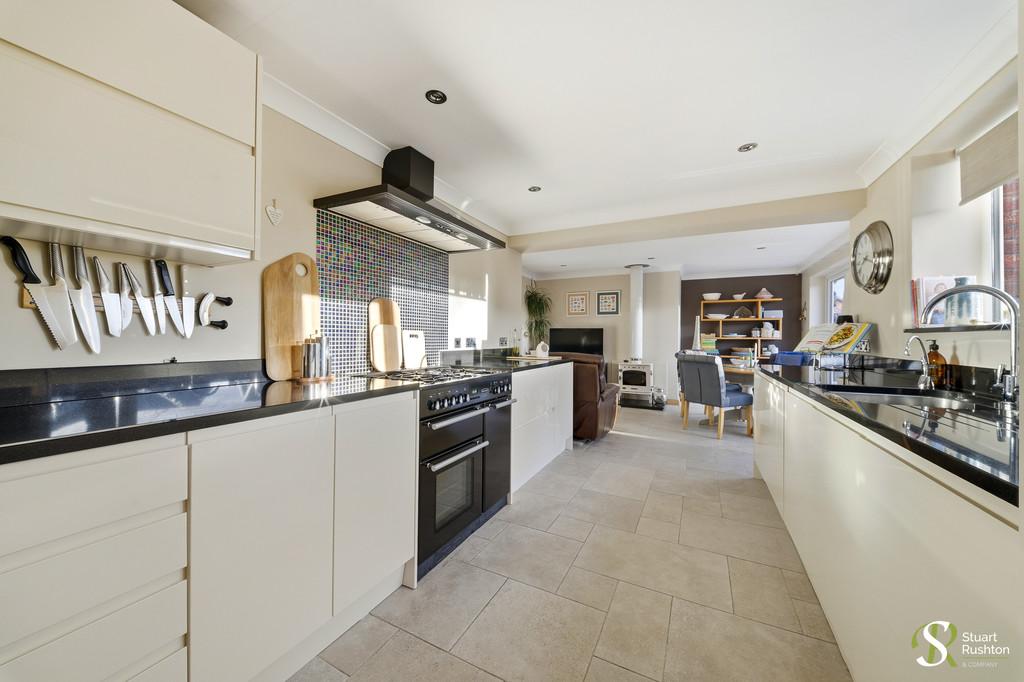 42 Glebelands Road, Knutsford, WA16 9 DZ-21