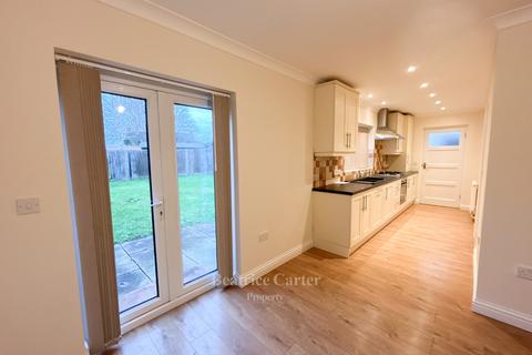 3 bedroom semi-detached house to rent, Field Road, Bury St Edmunds IP28