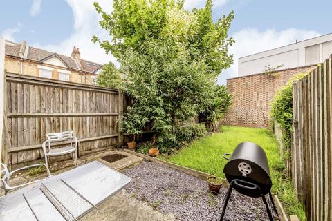 1 bedroom flat for sale, Lydden Grove, London SW18