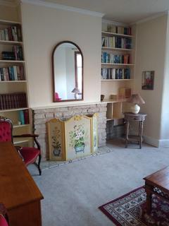 2 bedroom apartment to rent, Gartmore Road, Ilford