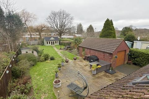 5 bedroom detached house for sale, Wallace Road, Broadstone