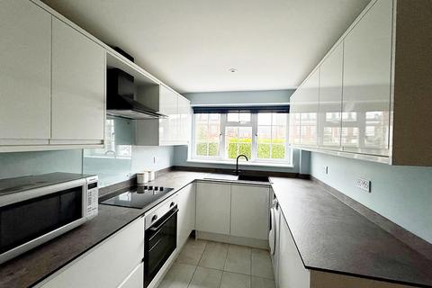 4 bedroom terraced house for sale, Regency Drive, Kenilworth