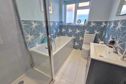 2 bedroom semi-detached bungalow for sale, Southwick Street, West Sussex BN42